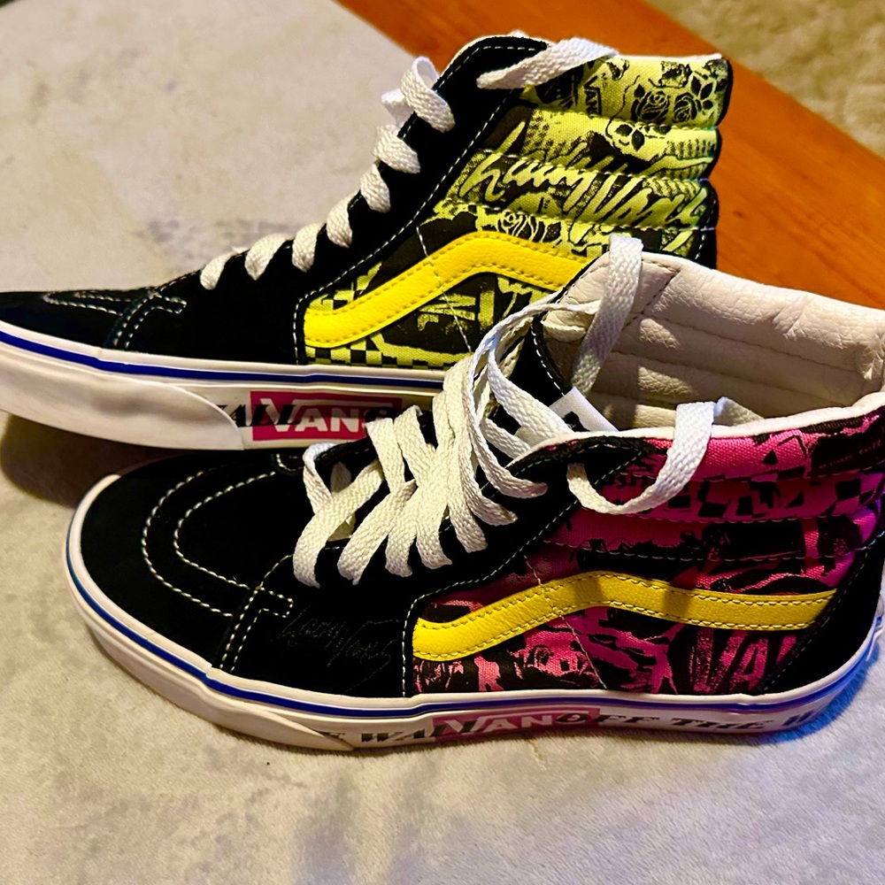 Unisex hi top vans. Azalea pink and yellow. Lightly worn in great condition.